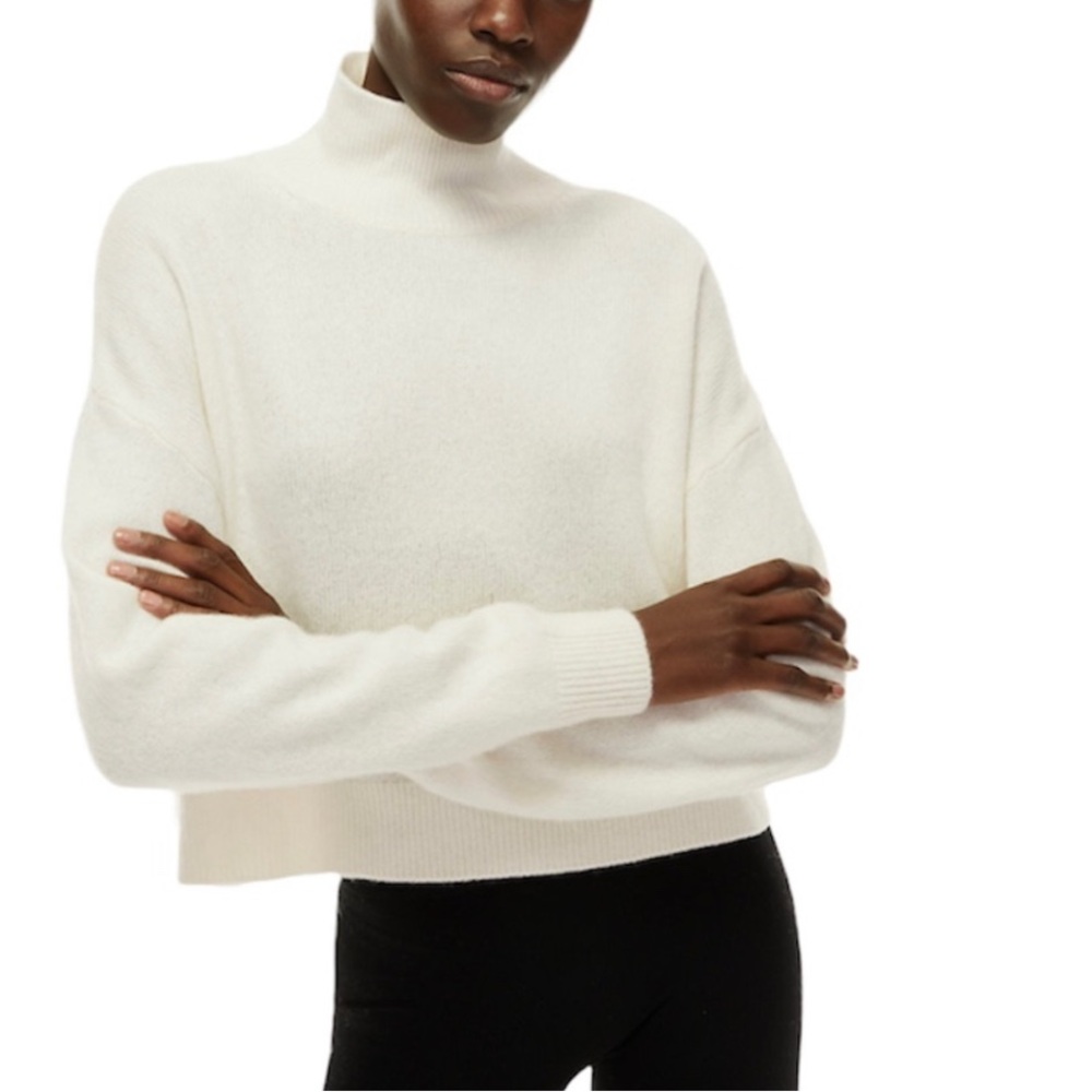 Aritzia The Group By Babaton Luxe Light Grey Cashmere Turtleneck Sweater Sz XS